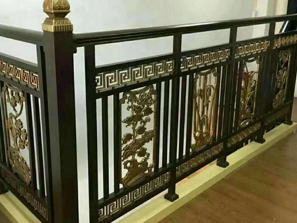 陽臺(tái)護(hù)欄